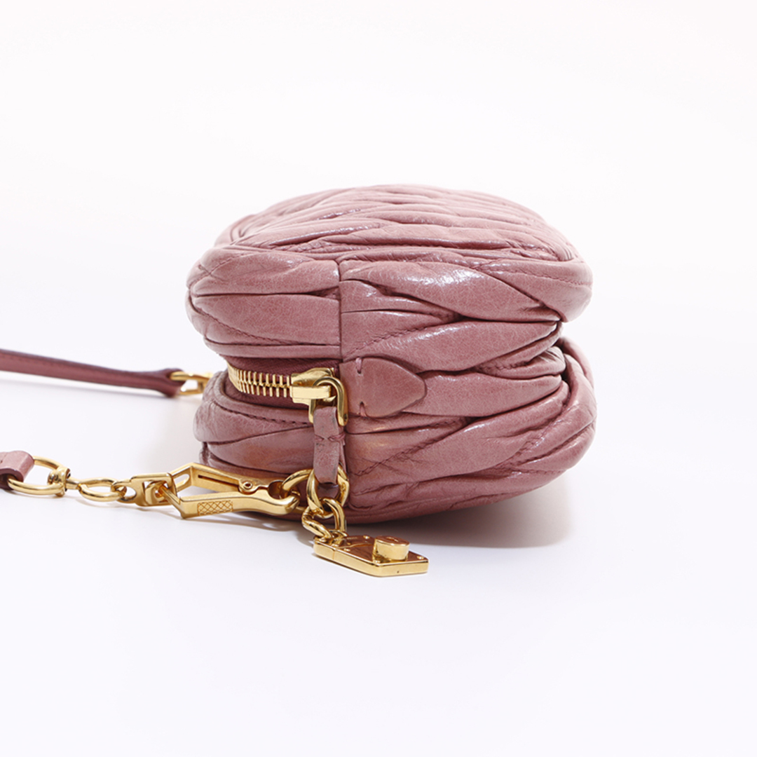 miumiu(ミュウミュウ)のミュウ ミュウ Miu Miu マトラッセミニ ショルダーバッグ レディースのバッグ(ショルダーバッグ)の商品写真