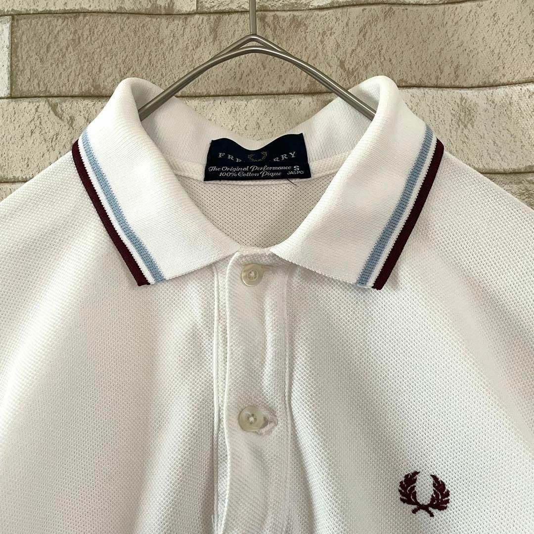 FRED PERRY(フレッドペリー)のフレッドペリー ポロシャツ 半袖 刺繍 ホワイト S レディースのトップス(ポロシャツ)の商品写真