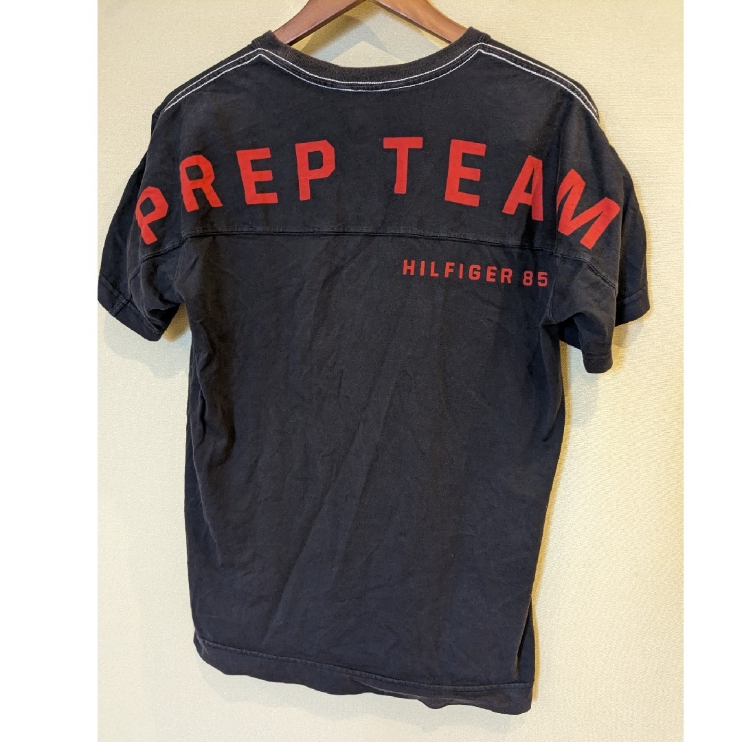 TOMMY HILFIGER(トミーヒルフィガー)のTOMMY HILFIGERトミーヒルフィガーバックプリントデカロゴTシャツ メンズのトップス(Tシャツ/カットソー(半袖/袖なし))の商品写真