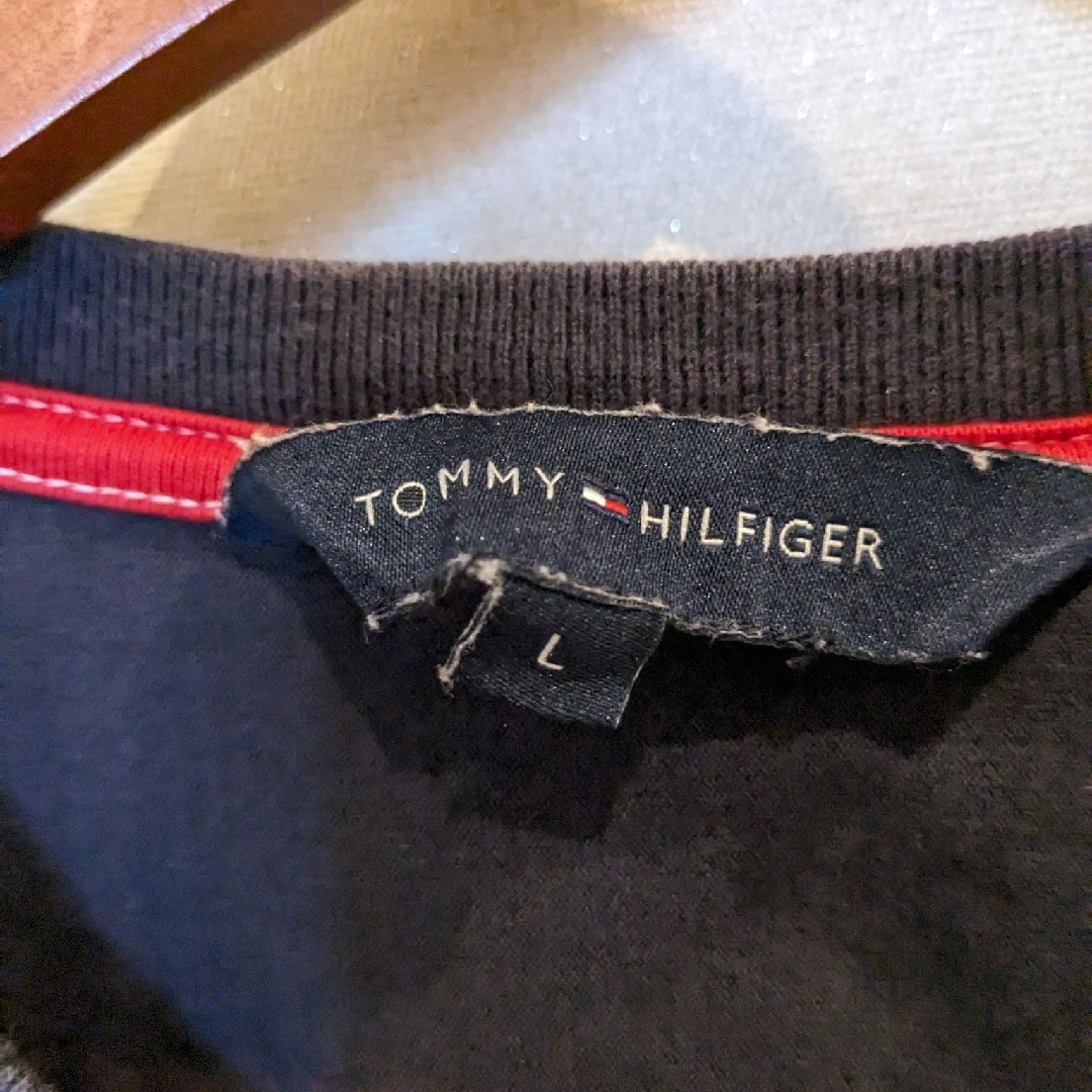 TOMMY HILFIGER(トミーヒルフィガー)のTOMMY HILFIGERトミーヒルフィガーバックプリントデカロゴTシャツ メンズのトップス(Tシャツ/カットソー(半袖/袖なし))の商品写真