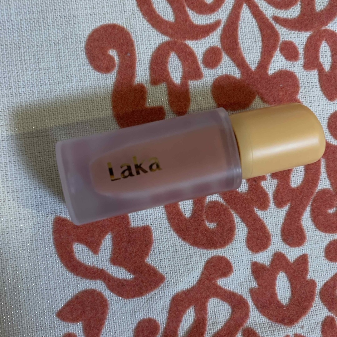 LAKA 103 ハミング コスメ/美容のベースメイク/化粧品(口紅)の商品写真