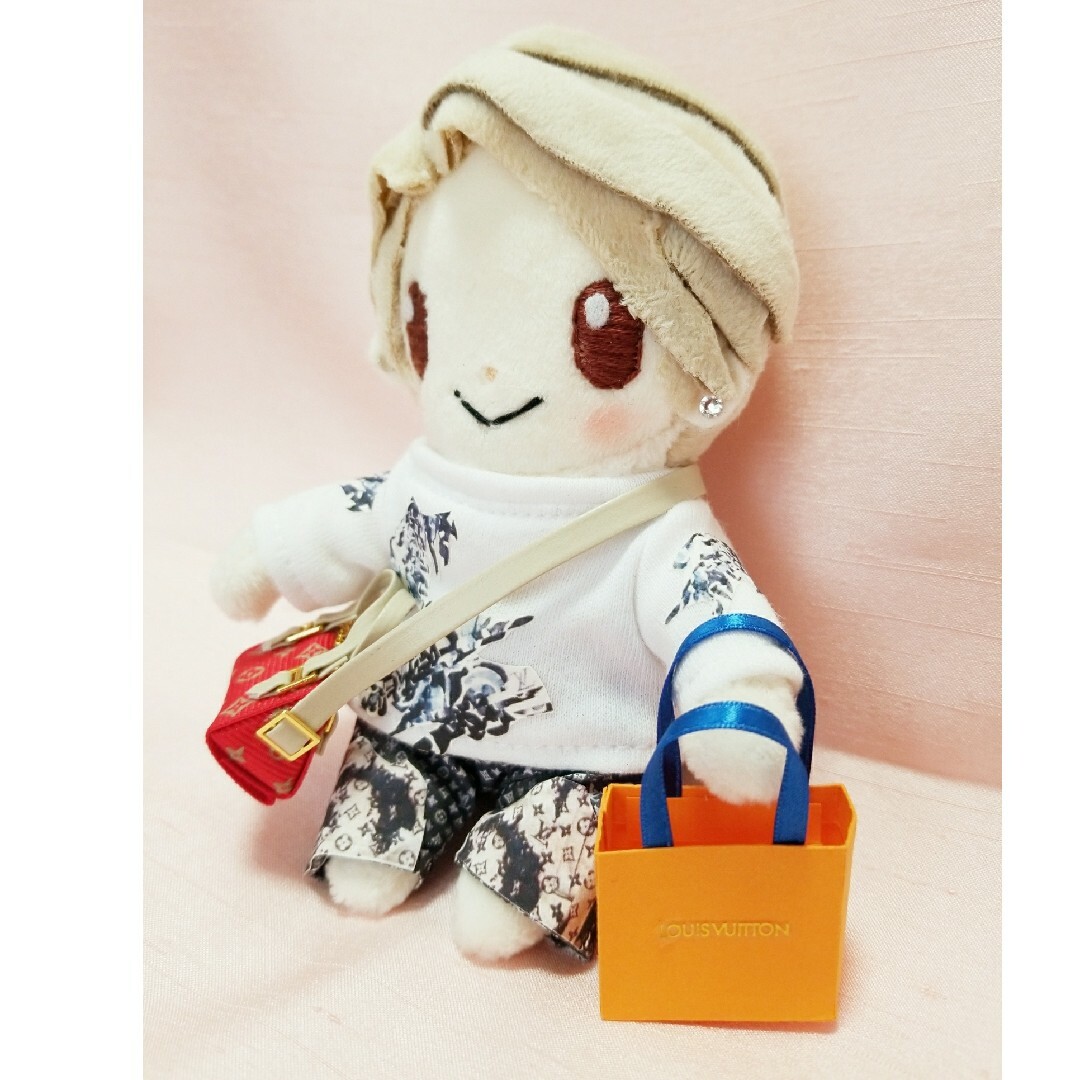 赤のバッグ♡紫耀くんちょっこりさん用 ハンドメイドのハンドメイド その他(その他)の商品写真