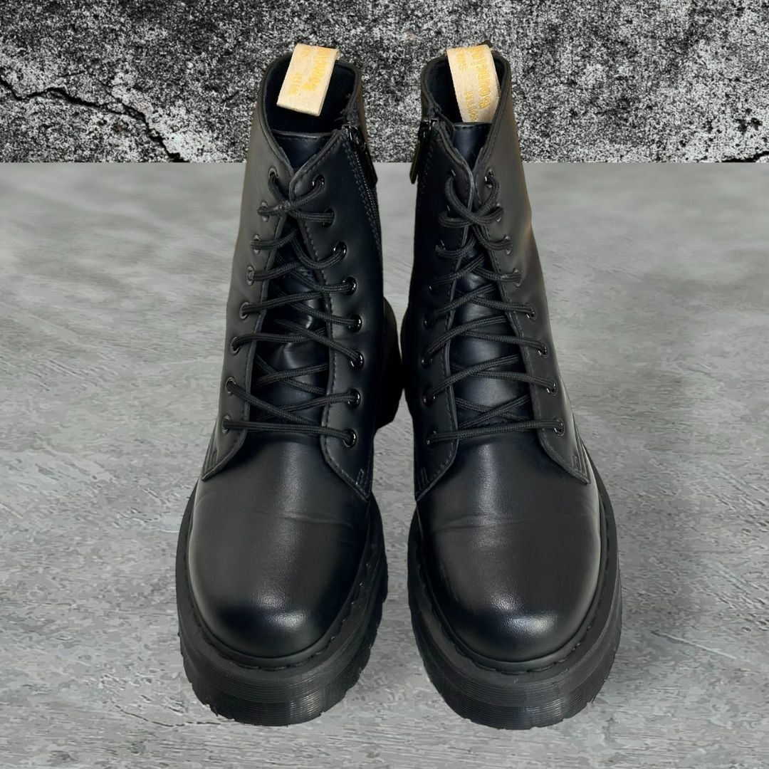 Dr.Martens(ドクターマーチン)の美品☆超人気モデル☆Dr.Martens JADONⅡ 8ホールブーツ 厚底 黒 メンズの靴/シューズ(ブーツ)の商品写真