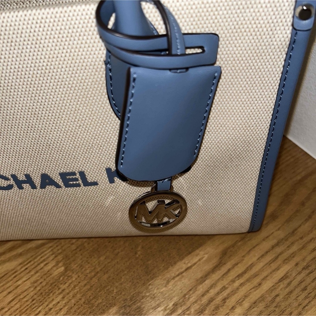 Michael Kors(マイケルコース)のマイケルコース　MIRELLA. SM SHOPPER TZ XBODY レディースのバッグ(ショルダーバッグ)の商品写真