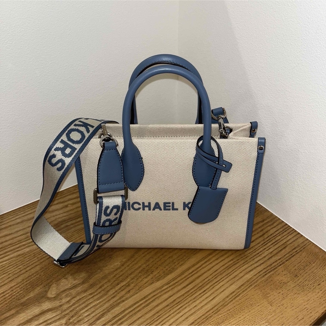 Michael Kors(マイケルコース)のマイケルコース　MIRELLA. SM SHOPPER TZ XBODY レディースのバッグ(ショルダーバッグ)の商品写真