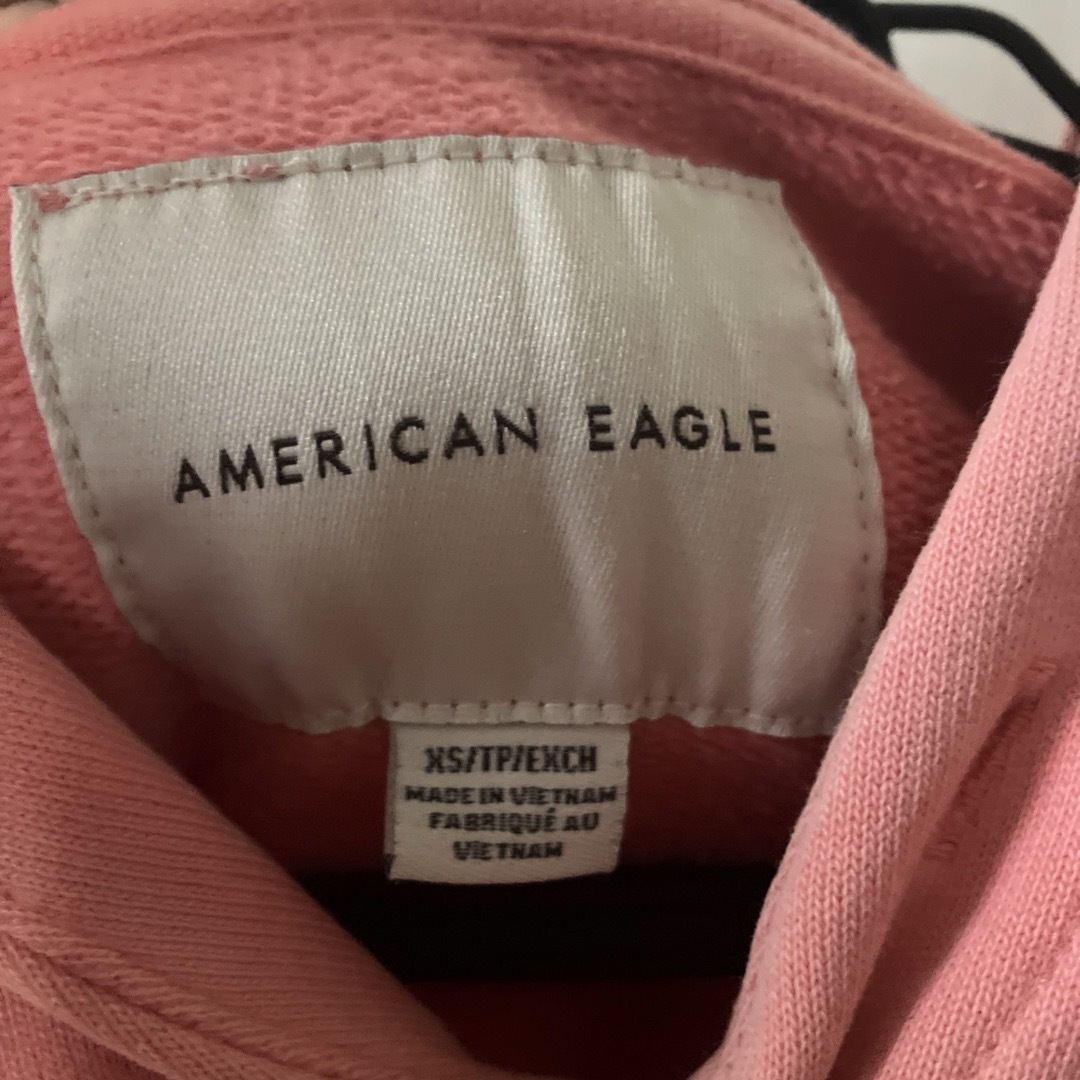 American Eagle(アメリカンイーグル)のAMERICAN EAGLE パーカー ピンク レディースのトップス(パーカー)の商品写真