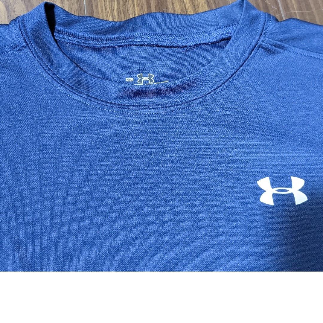 UNDER ARMOUR(アンダーアーマー)のアンダーアーマー　半袖　MD ネイビー　スポーツ　メンズ　運動 メンズのトップス(Tシャツ/カットソー(半袖/袖なし))の商品写真