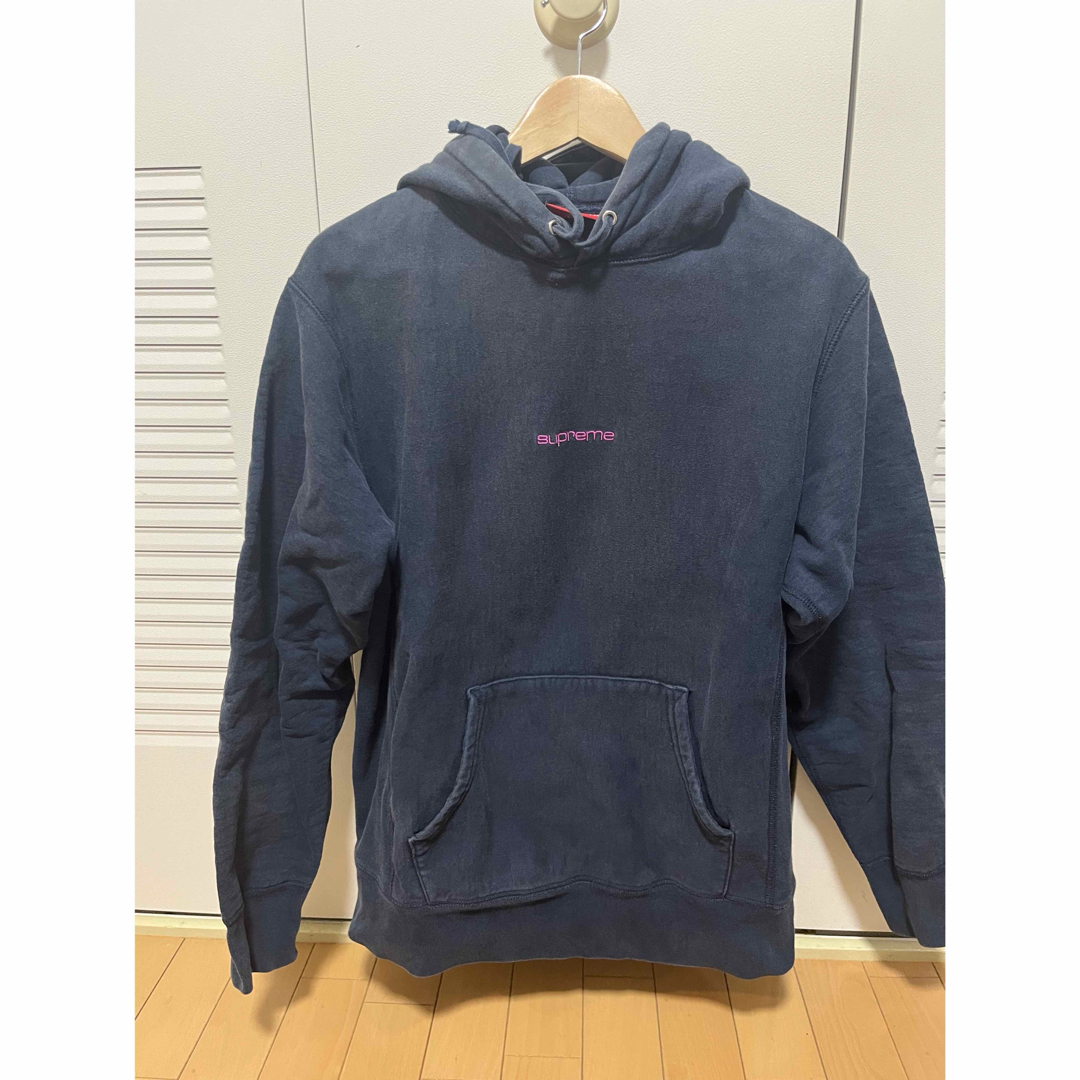 Supreme(シュプリーム)のSupreme Compact Logo Hoodie 17AW メンズのトップス(スウェット)の商品写真