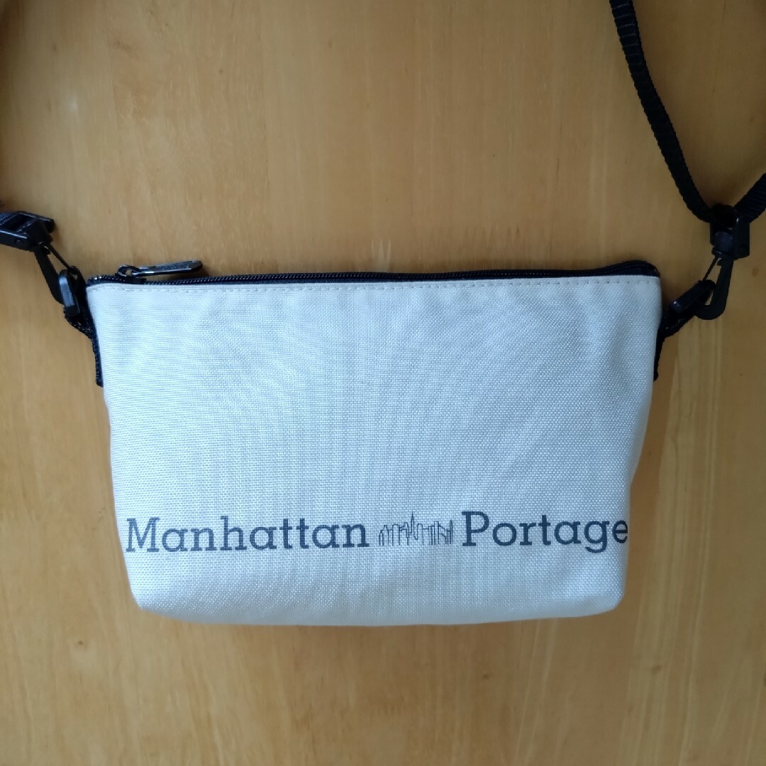 Manhattan Portage(マンハッタンポーテージ)のManhattan Portage GLR 6020 ミニ ショルダーバッグ レディースのバッグ(ショルダーバッグ)の商品写真