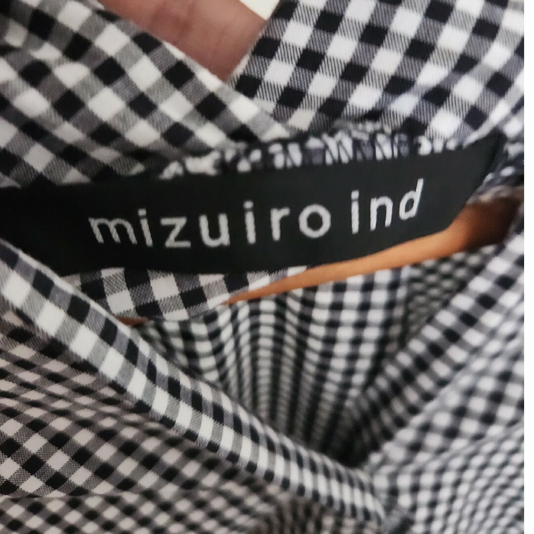 mizuiro ind(ミズイロインド)のmizuiroind　vネック　ブラウス レディースのトップス(シャツ/ブラウス(長袖/七分))の商品写真