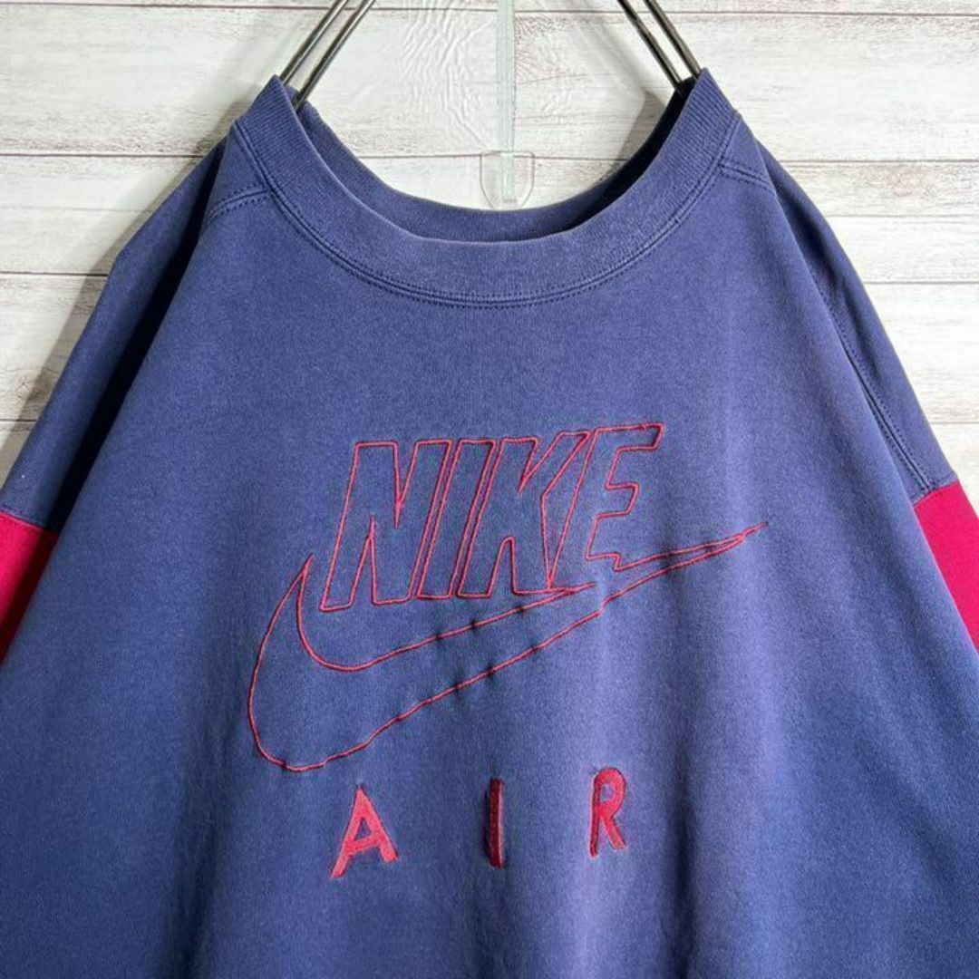 NIKE(ナイキ)の【入手困難!!】ナイキ ✈︎刺繍ロゴ バイカラー 黒タグ ゆるだぼ トレーナー メンズのトップス(スウェット)の商品写真