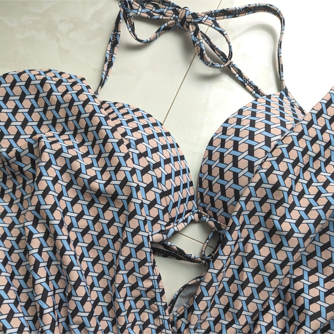 パターン柄 ワンピース水着 L カシュクール ビキニ レディース水着 体型カバー レディースの水着/浴衣(水着)の商品写真