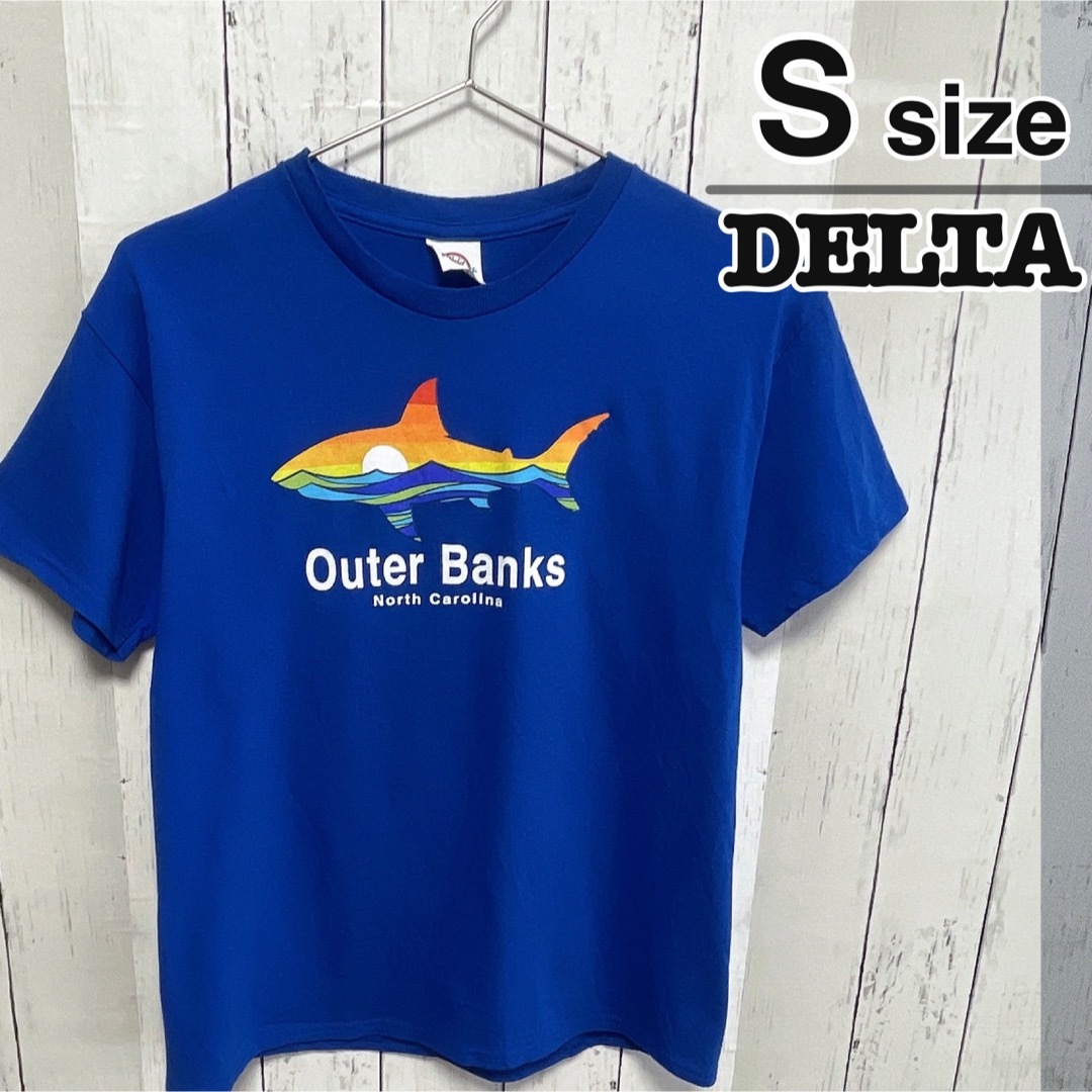 DELTA(デルタ)のDELTA　レディース　Tシャツ　S　ブルー　サメ　鮫　アニマル柄　USA古着 レディースのトップス(Tシャツ(半袖/袖なし))の商品写真