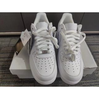 ナイキ(NIKE)のナイキ エア フォース 1 07 メンズ　スニーカーNIKE AIR FORCE(スニーカー)