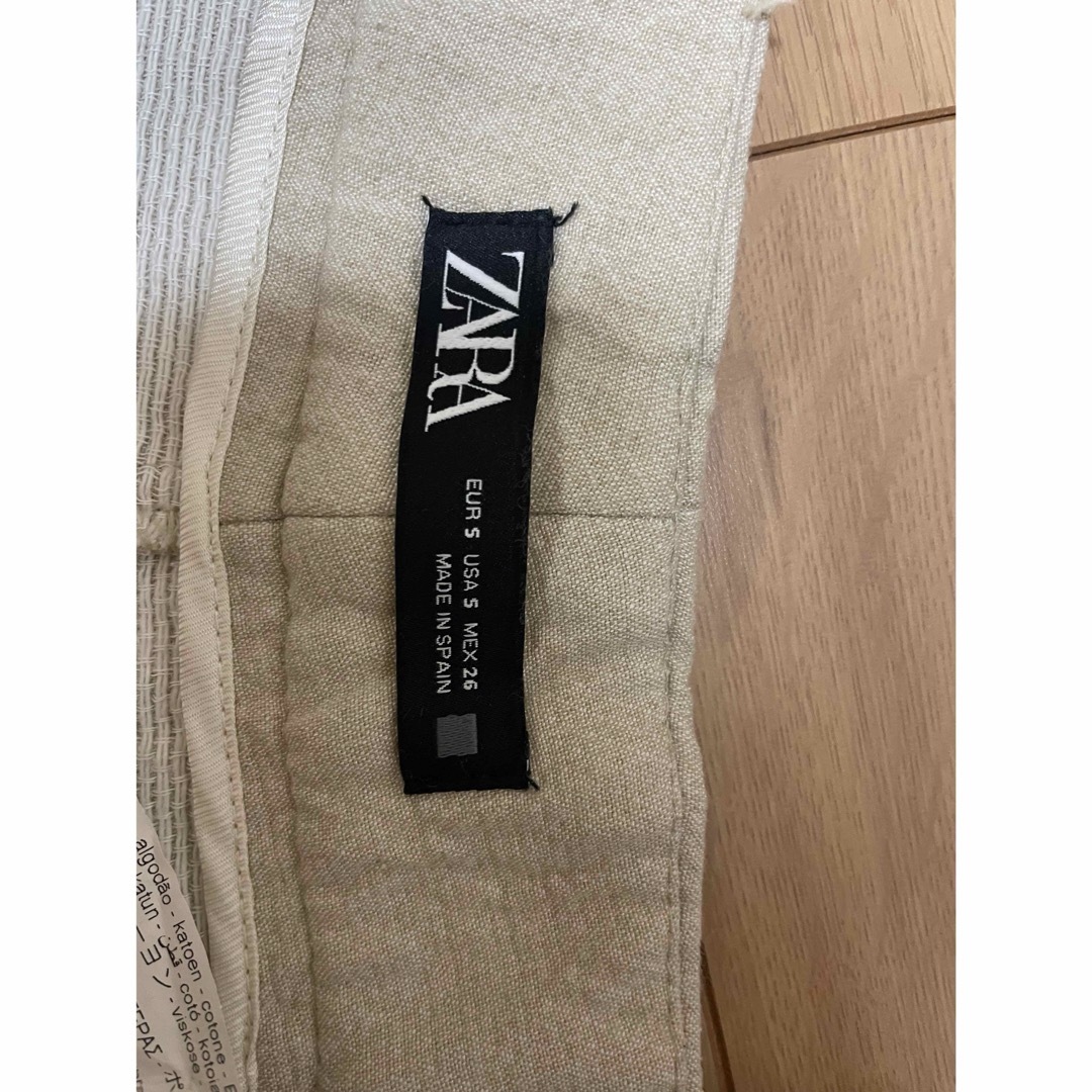 ZARA(ザラ)のZARA パンツ レディースのパンツ(カジュアルパンツ)の商品写真