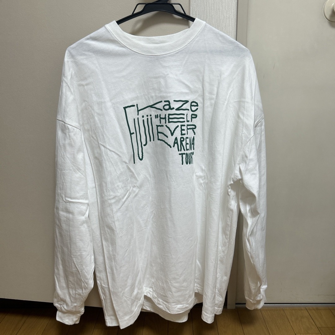 藤井風  ツアーTシャツ　Mサイズ エンタメ/ホビーのタレントグッズ(ミュージシャン)の商品写真