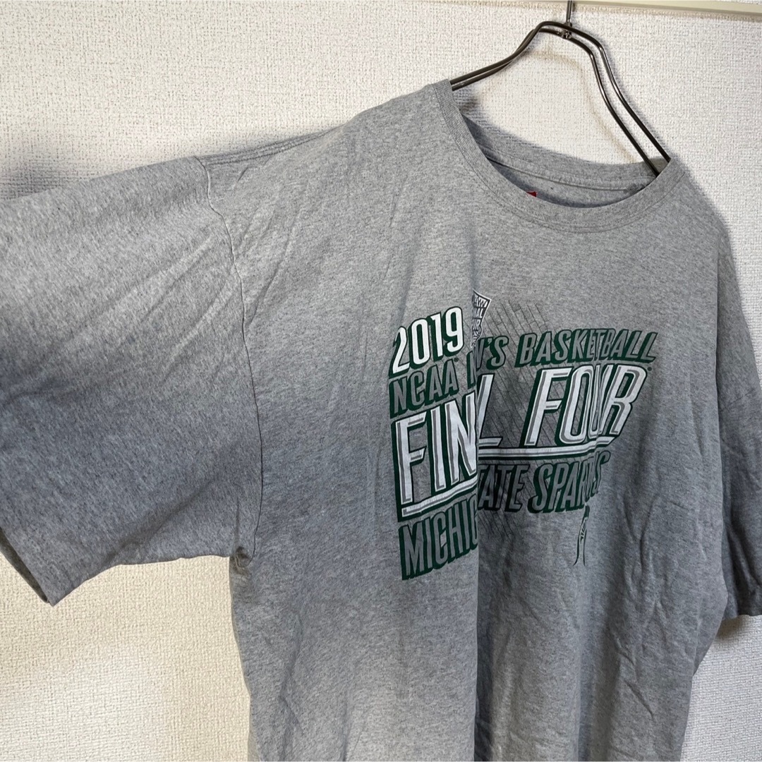 Hanes(ヘインズ)の【ヘインズ】Tシャツ　バスケ　カレッジロゴ　スパルタンズグレー　ミシガン42 メンズのトップス(Tシャツ/カットソー(半袖/袖なし))の商品写真