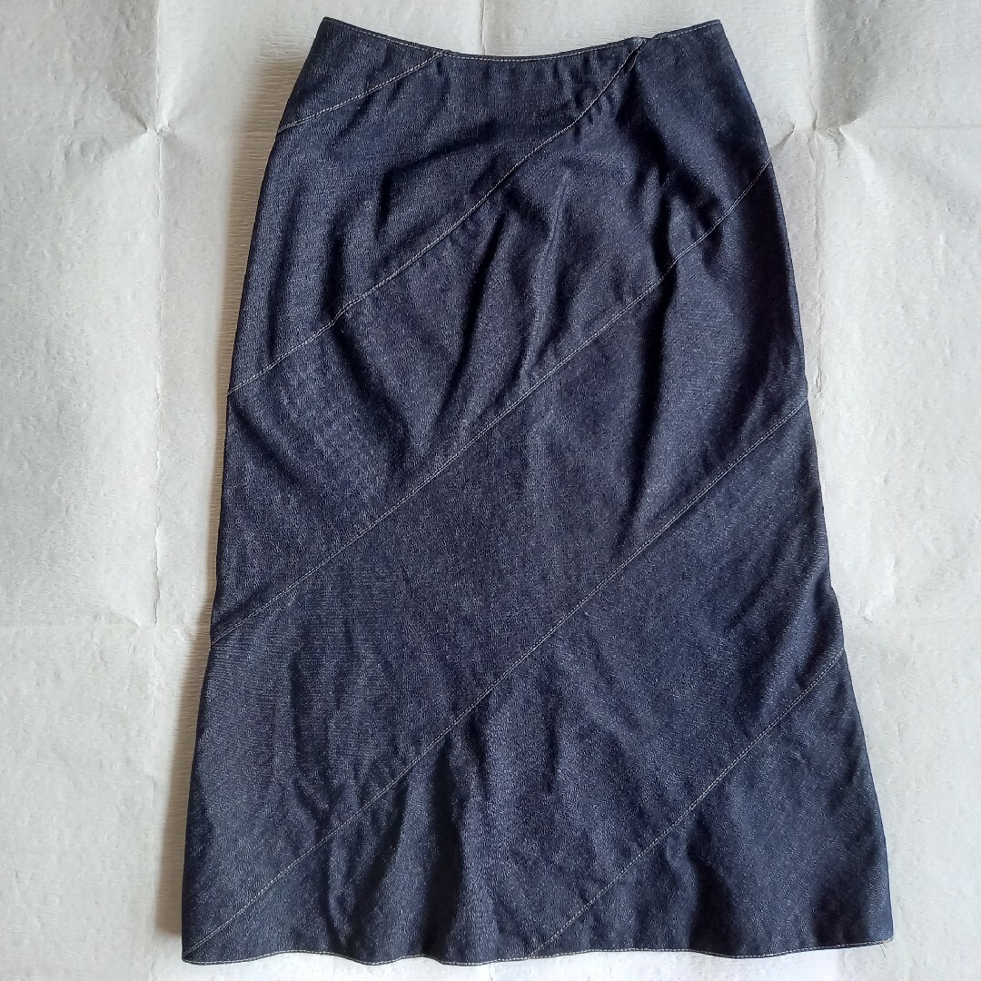 NATURAL BEAUTY(ナチュラルビューティー)のNATURALBEAUTY ナチュラルビューティ　デニムスカート　Sサイズ レディースのスカート(ひざ丈スカート)の商品写真