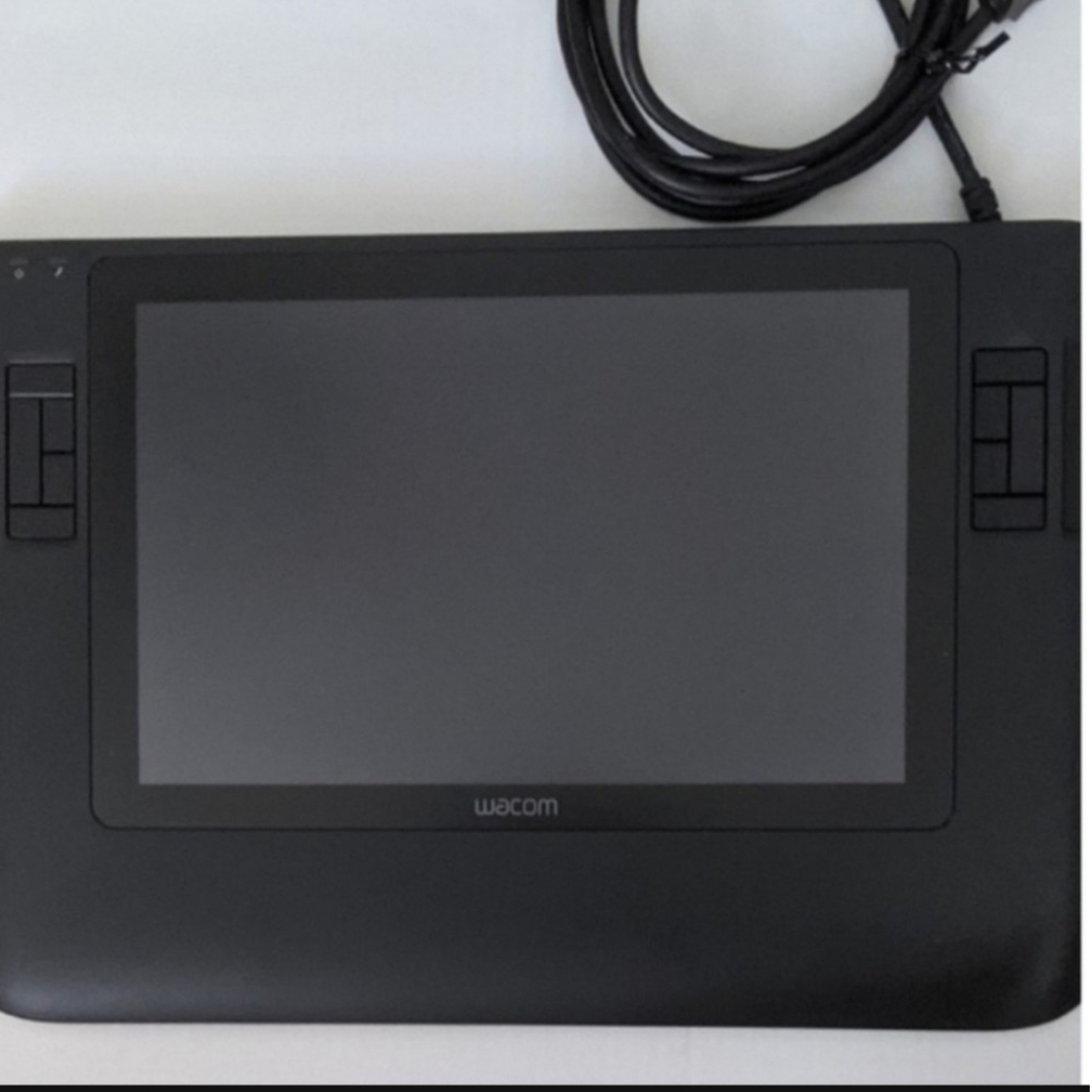 Wacom(ワコム)のWacom　液晶タブレット Cintiq　12WX　(DTZ-1200W) スマホ/家電/カメラのPC/タブレット(タブレット)の商品写真