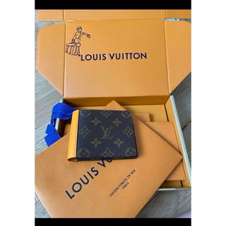 ルイヴィトン(LOUIS VUITTON)のラス1 ポルトフォイユ・ミュルティプル　プレゼント包装済み(折り財布)