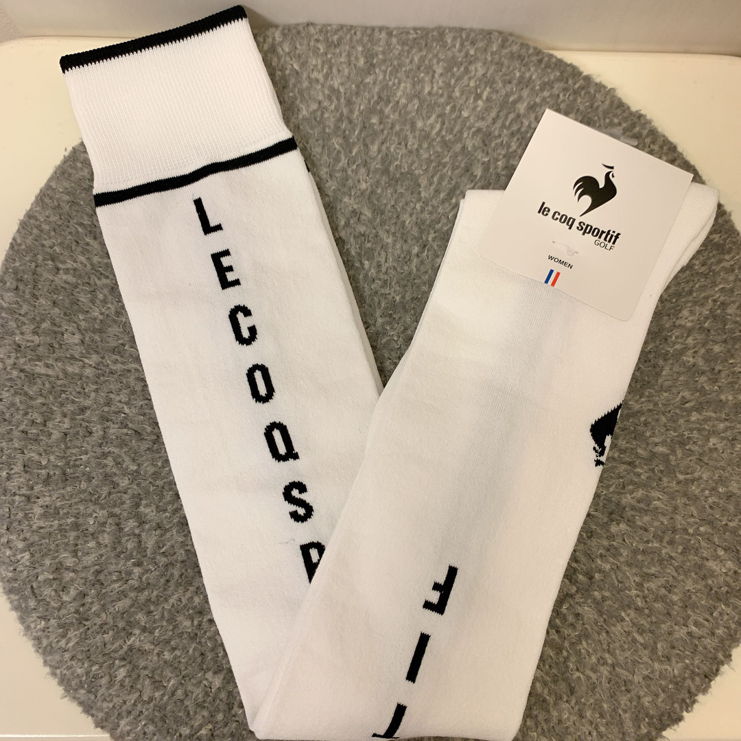 le coq sportif(ルコックスポルティフ)のle coq sportif  golf  RIJOUME  ニーハイwhite スポーツ/アウトドアのゴルフ(ウエア)の商品写真