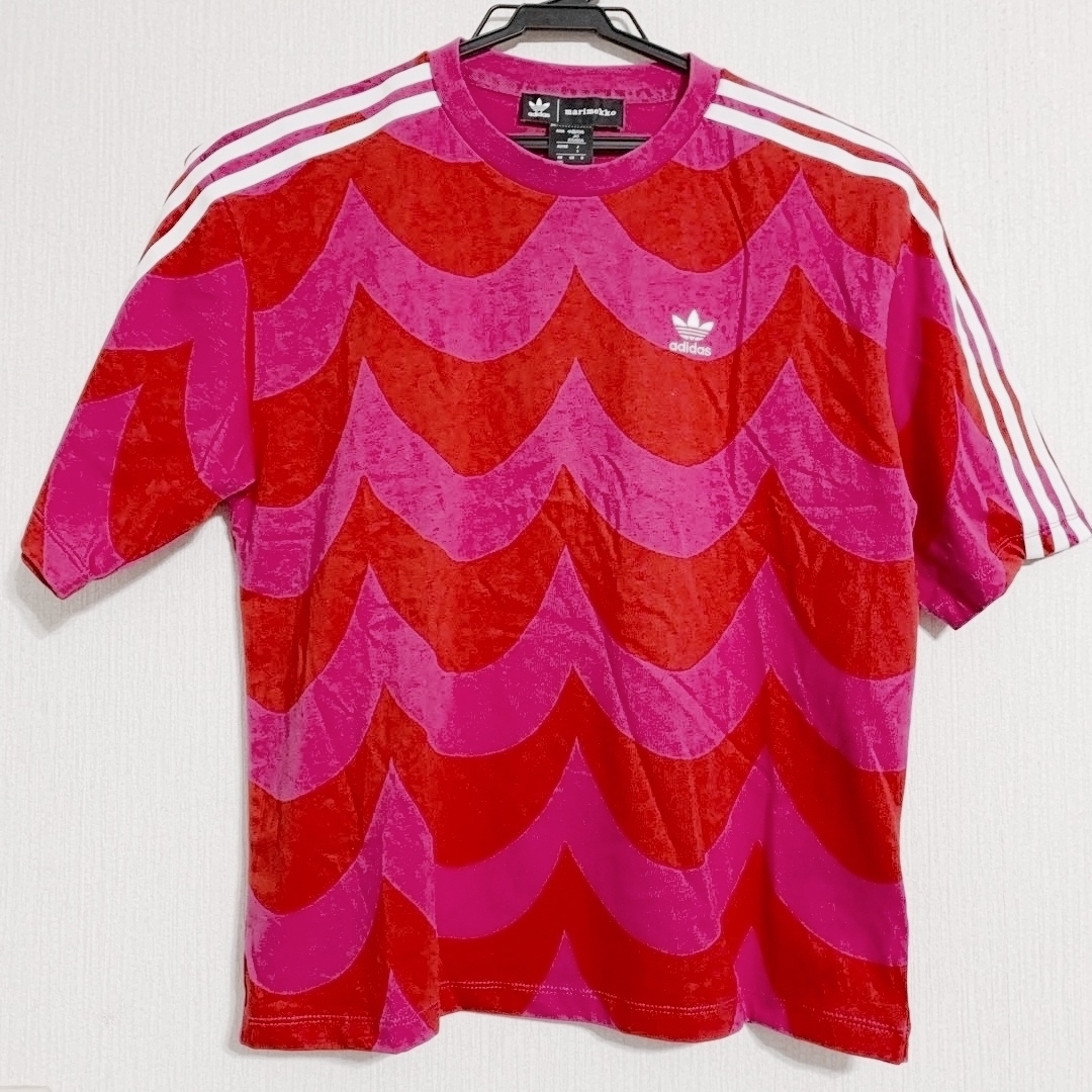 marimekko(マリメッコ)の新品 marimekko adidasマリメッコ Tシャツ adidas コラボ レディースのトップス(Tシャツ(半袖/袖なし))の商品写真