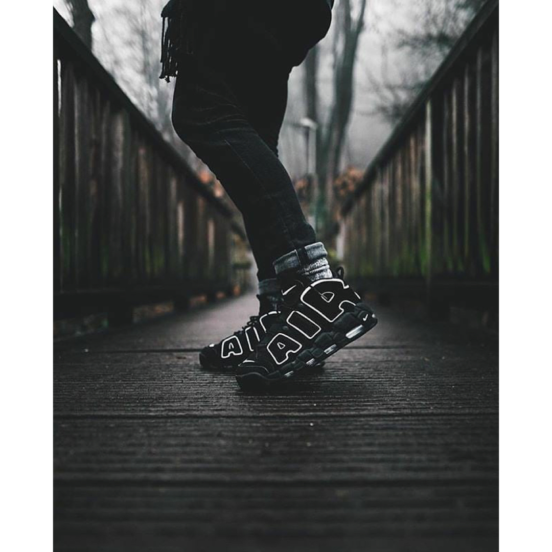 NIKE(ナイキ)の美品 ナイキ エアモアアップテンポ モアテン ブラックホワイト 27cm 白黒 メンズの靴/シューズ(スニーカー)の商品写真