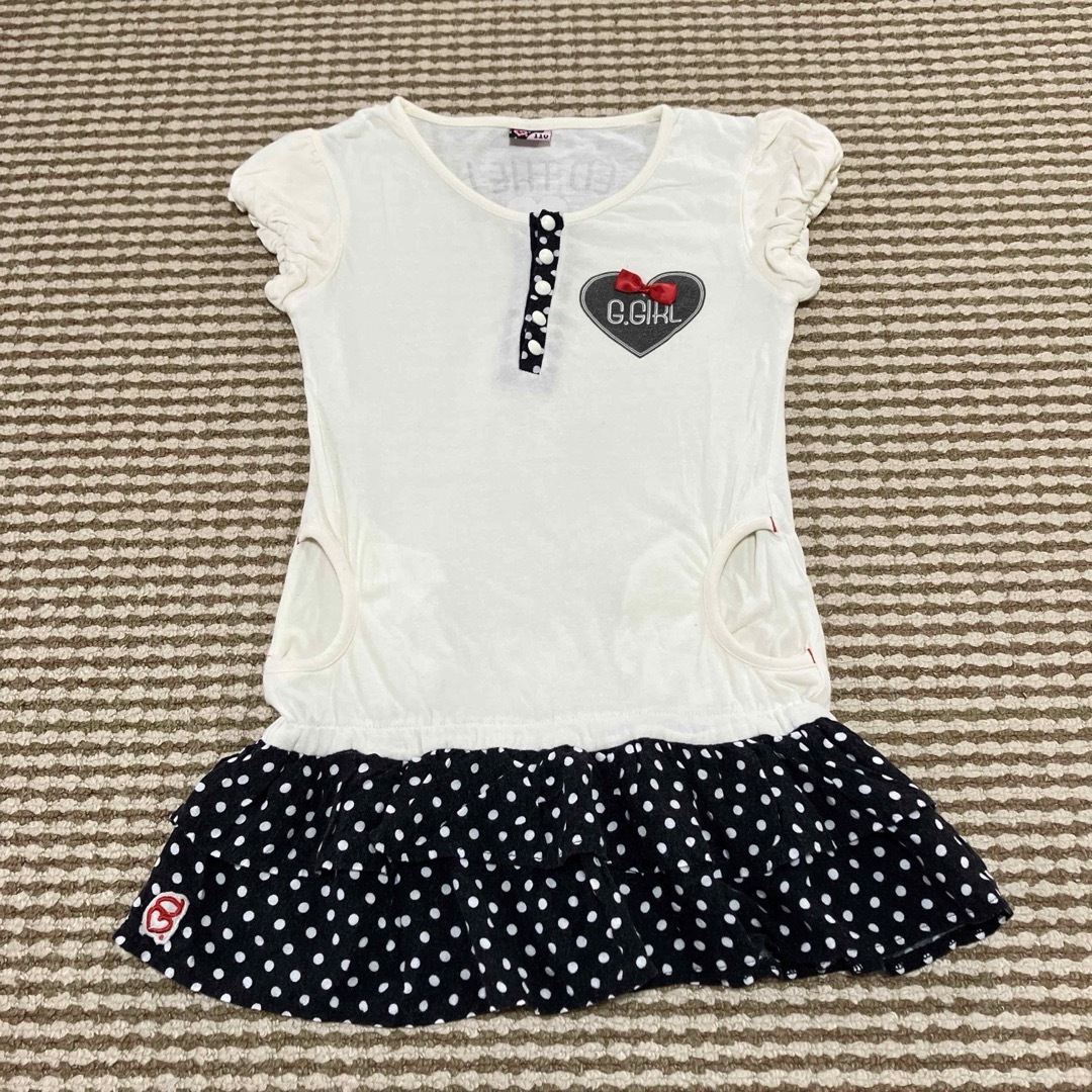 半袖ミニワンピース　ショート丈　110cm 女の子 キッズ/ベビー/マタニティのキッズ服女の子用(90cm~)(ワンピース)の商品写真