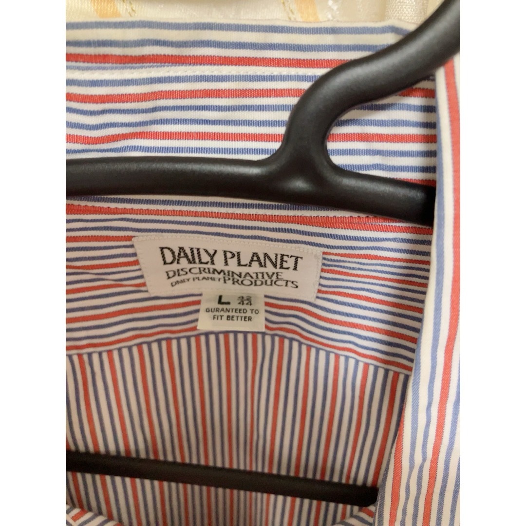 DAILY PAPER(デイリーペーパー)の・6  DAILY PLANET メンズ　シャツ　Mサイズ メンズのトップス(シャツ)の商品写真