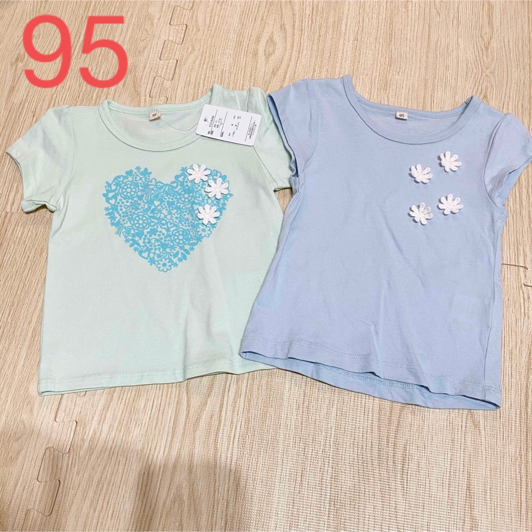 西松屋(ニシマツヤ)の95サイズ　Tシャツ　2点セット キッズ/ベビー/マタニティのキッズ服女の子用(90cm~)(Tシャツ/カットソー)の商品写真