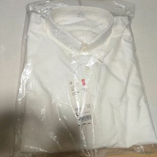 ユニクロ(UNIQLO)のユニクロ　オックスフォードシャツ　Ｌ Off White(シャツ)