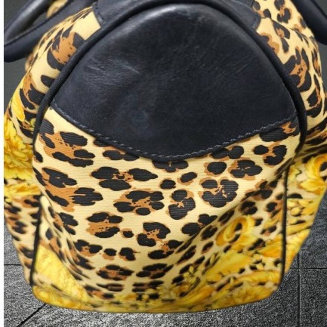 Gianni Versace(ジャンニヴェルサーチ)のGianni Versace VERSACE　レオパード柄　ボストンバッグ メンズのバッグ(ボストンバッグ)の商品写真