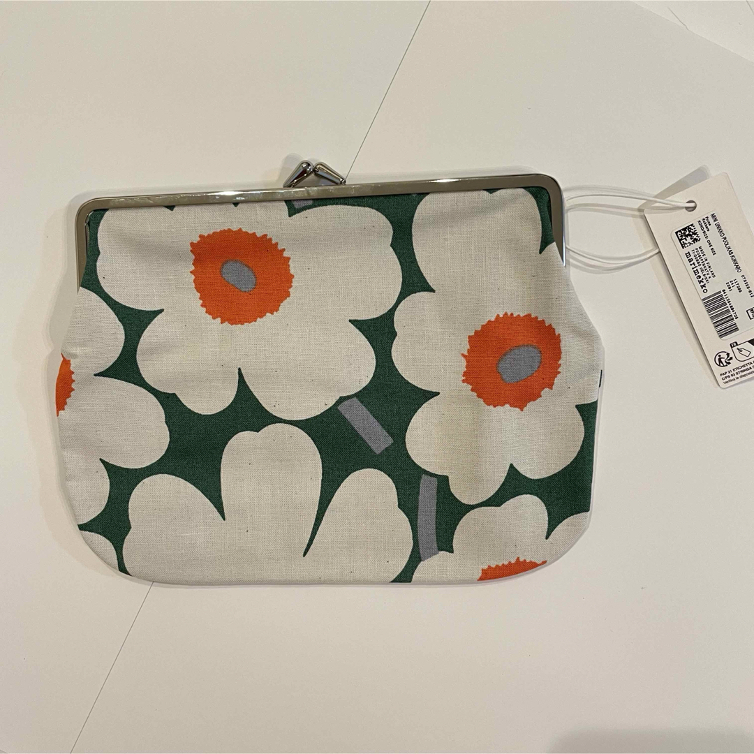 marimekko(マリメッコ)のmarimekko マリメッコ　完売ポーチ　新品タグ付き レディースのファッション小物(ポーチ)の商品写真