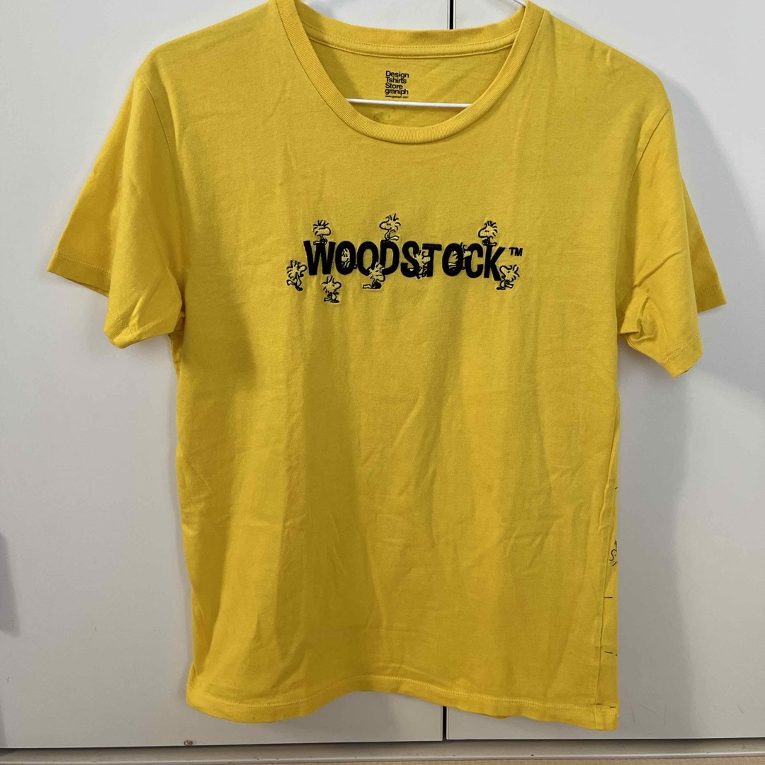 Design Tshirts Store graniph(グラニフ)のグラニフ　Tシャツ　ウッドストック　　Mサイズ レディースのトップス(シャツ/ブラウス(半袖/袖なし))の商品写真