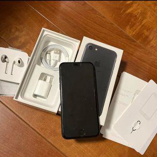 アップル(Apple)のiPhone 7 黒　本体　付属品(写真にある物が全てです)(スマートフォン本体)