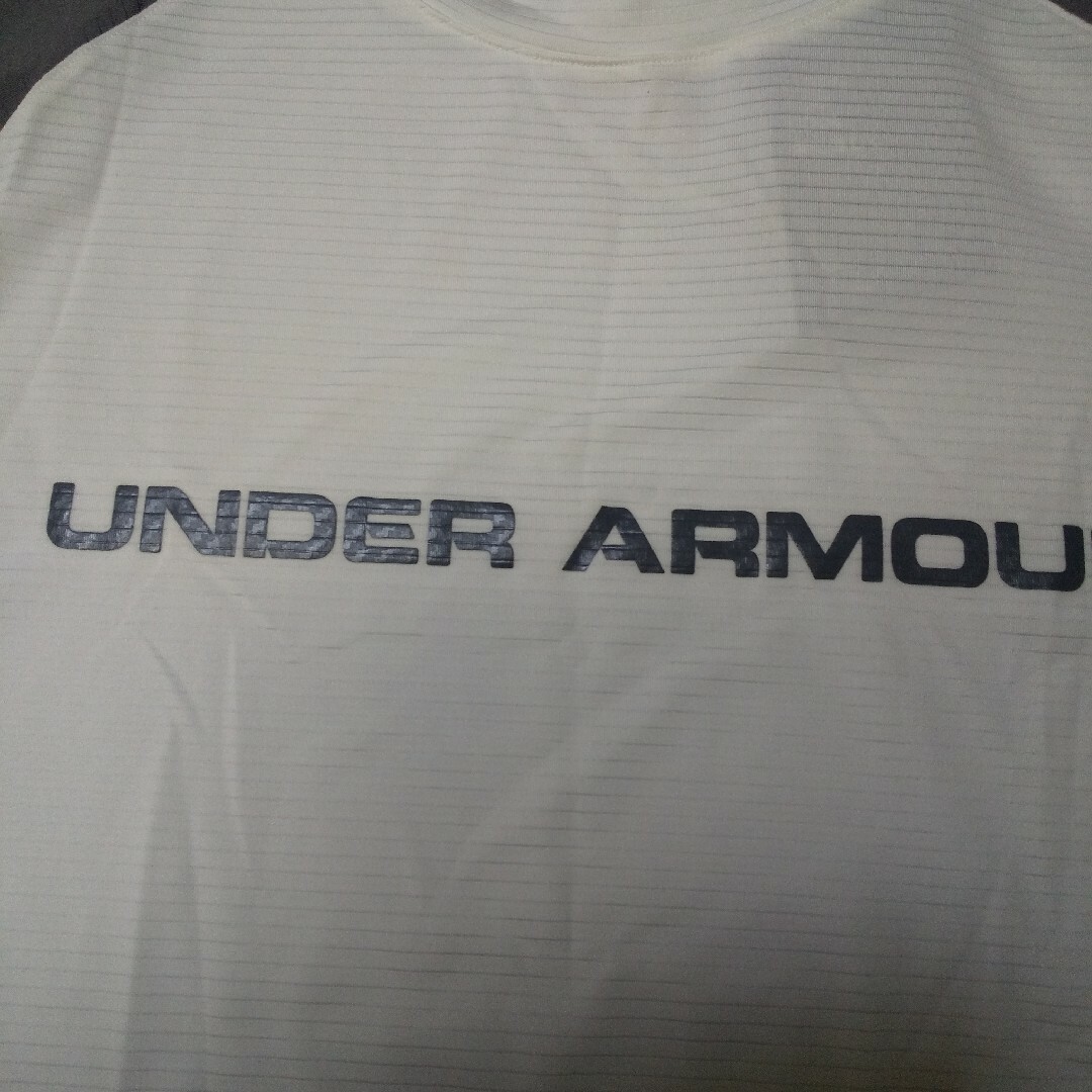 UNDER ARMOUR(アンダーアーマー)の新品UNDER ARMOUR半袖TシャツsizeＳM メンズのトップス(Tシャツ/カットソー(半袖/袖なし))の商品写真
