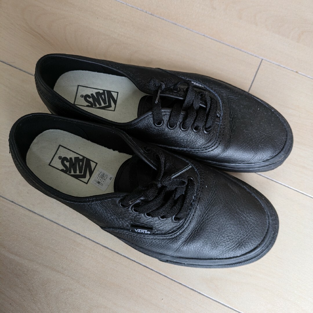 OLD SKOOL（VANS）(オールドスクール)のvans ブラック　スニーカー メンズの靴/シューズ(スニーカー)の商品写真