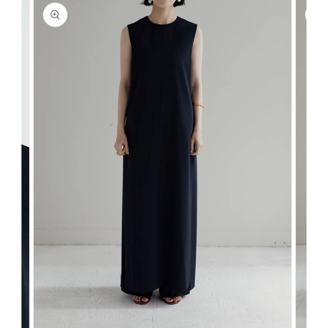 HYKE(ハイク)の新品 neau Long slit dress -dark navy- レディースのワンピース(ロングワンピース/マキシワンピース)の商品写真