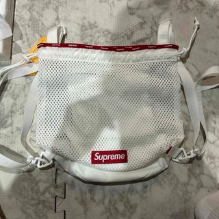 シュプリーム(Supreme)の新品未使用 supreme mesh small backpack white(バッグパック/リュック)