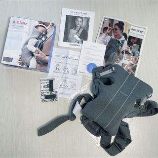 ベビービョルン(BABYBJORN)のベビービョルン　ベビーキャリア MINI 3Dジャージー ダークグレー　抱っこ紐(抱っこひも/おんぶひも)