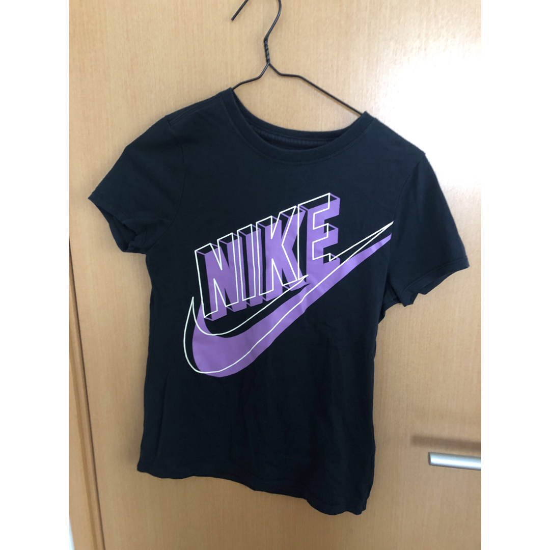 NIKE(ナイキ)のNIKE tシャツ キッズ/ベビー/マタニティのキッズ服男の子用(90cm~)(Tシャツ/カットソー)の商品写真