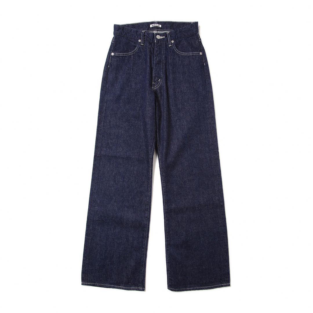 AURALEE(オーラリー)のAURALEE SELVEDGE LIGHT DENIM PANTS サイズ１ レディースのパンツ(デニム/ジーンズ)の商品写真