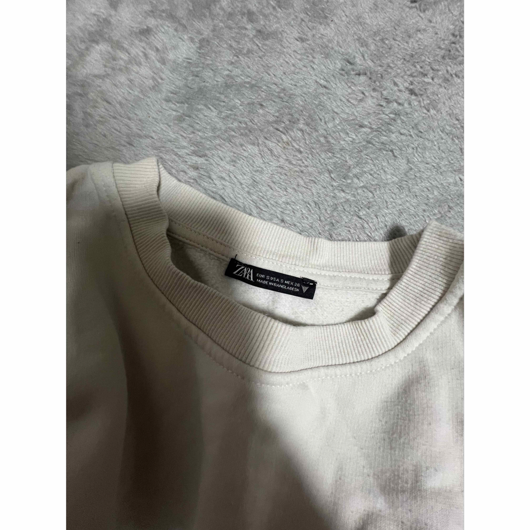 ZARA(ザラ)のZARA クロップド丈トレーナー レディースのトップス(トレーナー/スウェット)の商品写真