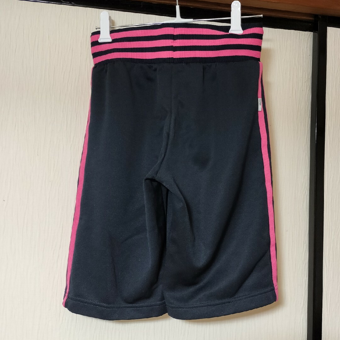 adidas(アディダス)のジャージ　ハーフパンツ キッズ/ベビー/マタニティのキッズ服女の子用(90cm~)(パンツ/スパッツ)の商品写真