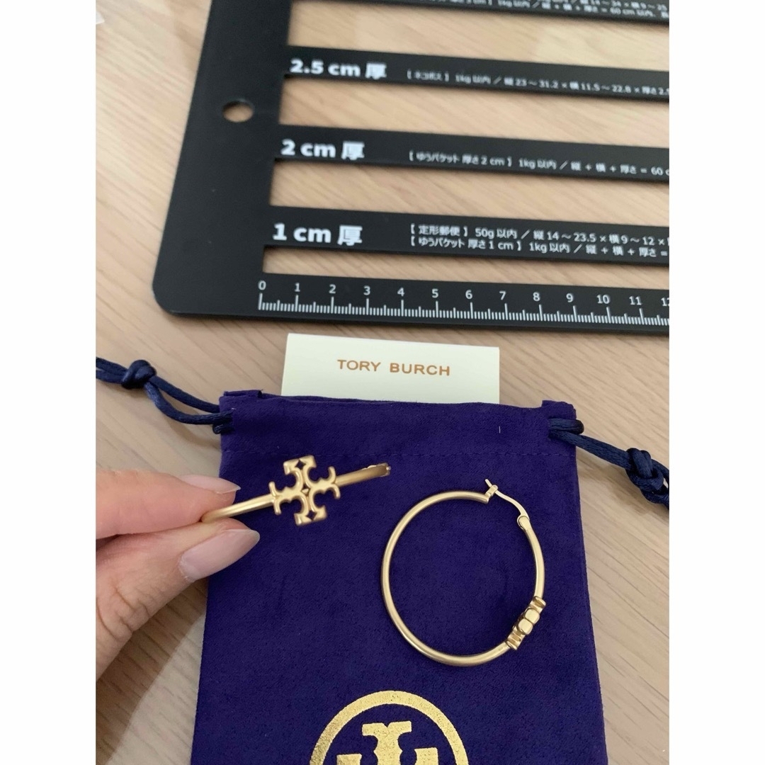 Tory Burch(トリーバーチ)のTBP039S5 Tory Burch   トリーバーチ　フープ　ピアス レディースのアクセサリー(ピアス)の商品写真