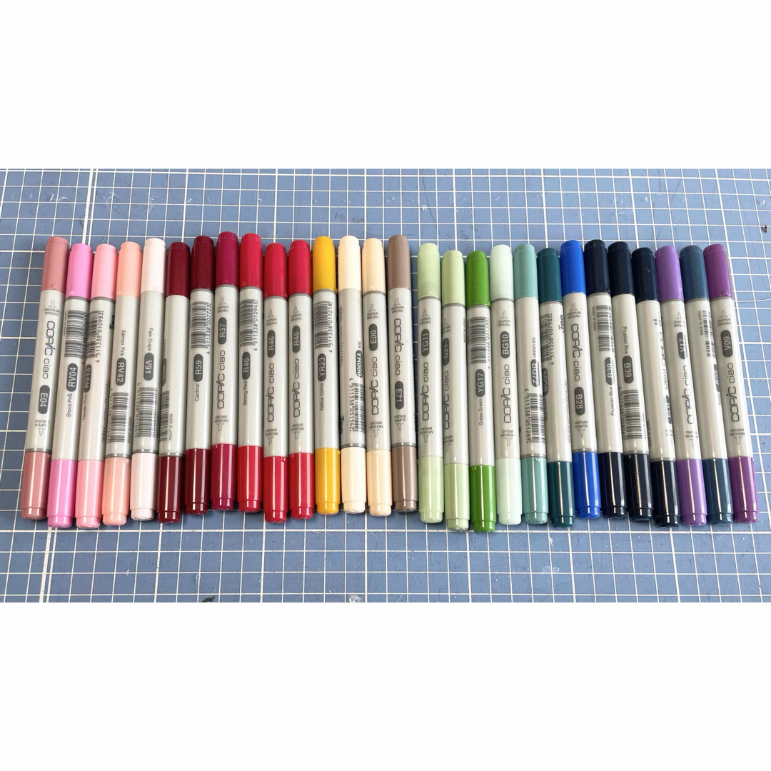 COPIC(コピック)のcopic ciao28本 インテリア/住まい/日用品の文房具(ペン/マーカー)の商品写真