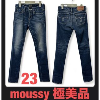 マウジー(moussy)の美品　moussy スキニー　デニム　ローライズ　ダメージ加工　23(デニム/ジーンズ)