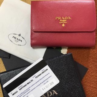 プラダ(PRADA)のPRADA★サフィアーノマルチカラー二つ折り財布(財布)