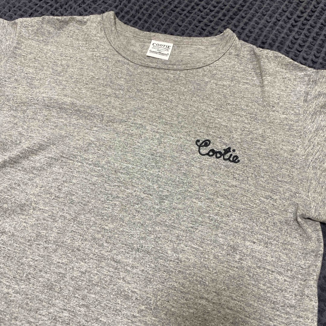COOTIE(クーティー)のクーティー COOTIE バインダーネックTシャツ Sサイズ 日本製 ハチハチ レディースのトップス(Tシャツ(半袖/袖なし))の商品写真