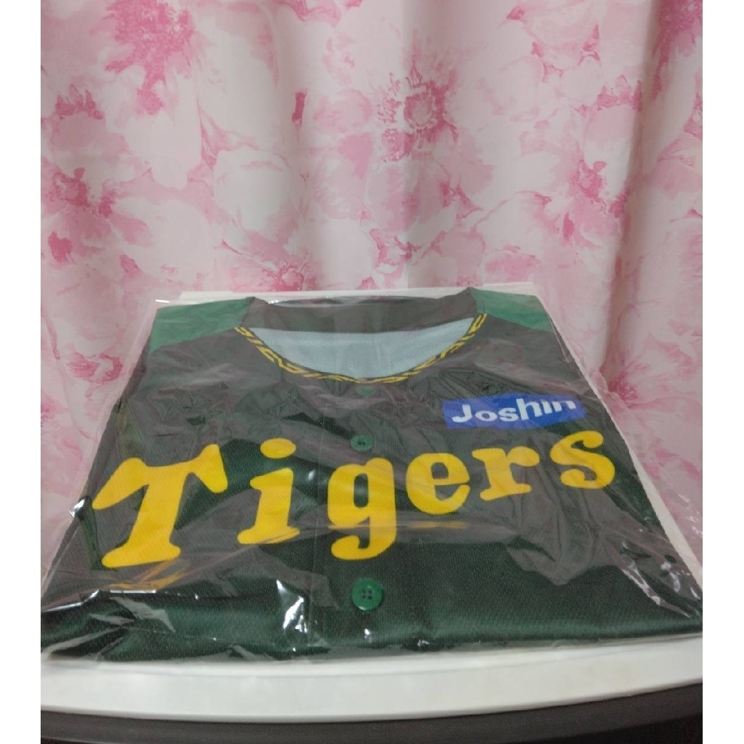 阪神タイガース(ハンシンタイガース)の阪神タイガース　ジョーシン　オリジナルジャージ☆ スポーツ/アウトドアの野球(応援グッズ)の商品写真
